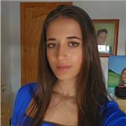 Profesora de ingles con titulo de C1 y experiencia con niños